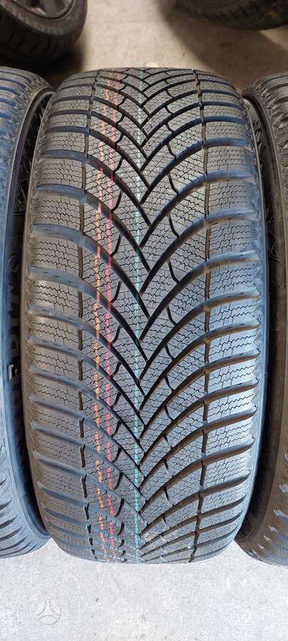 Semperit, ziemas 215/45 R18