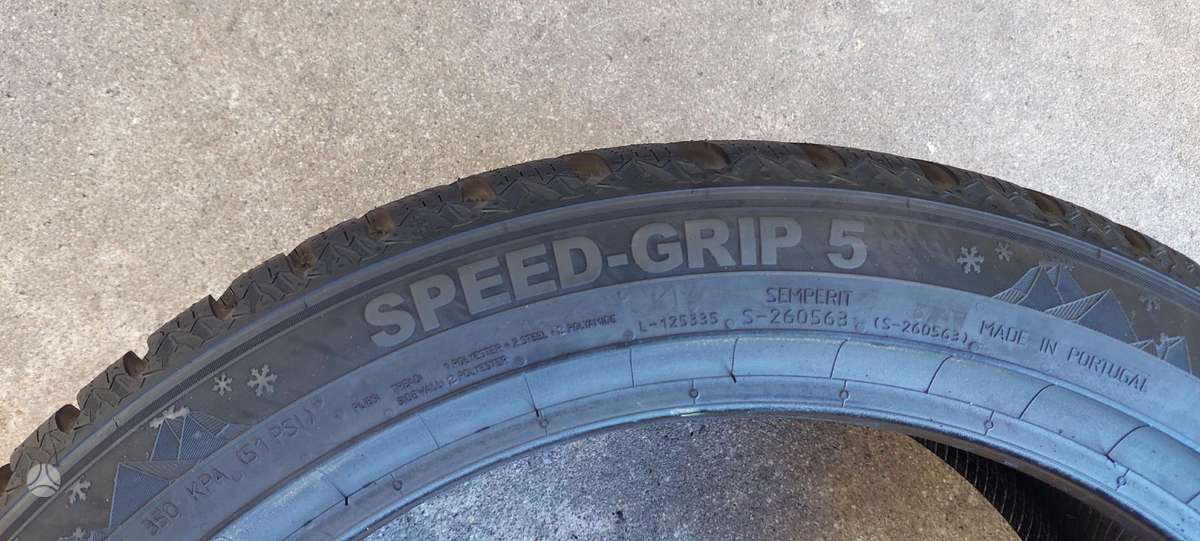 Semperit, ziemas 215/45 R18