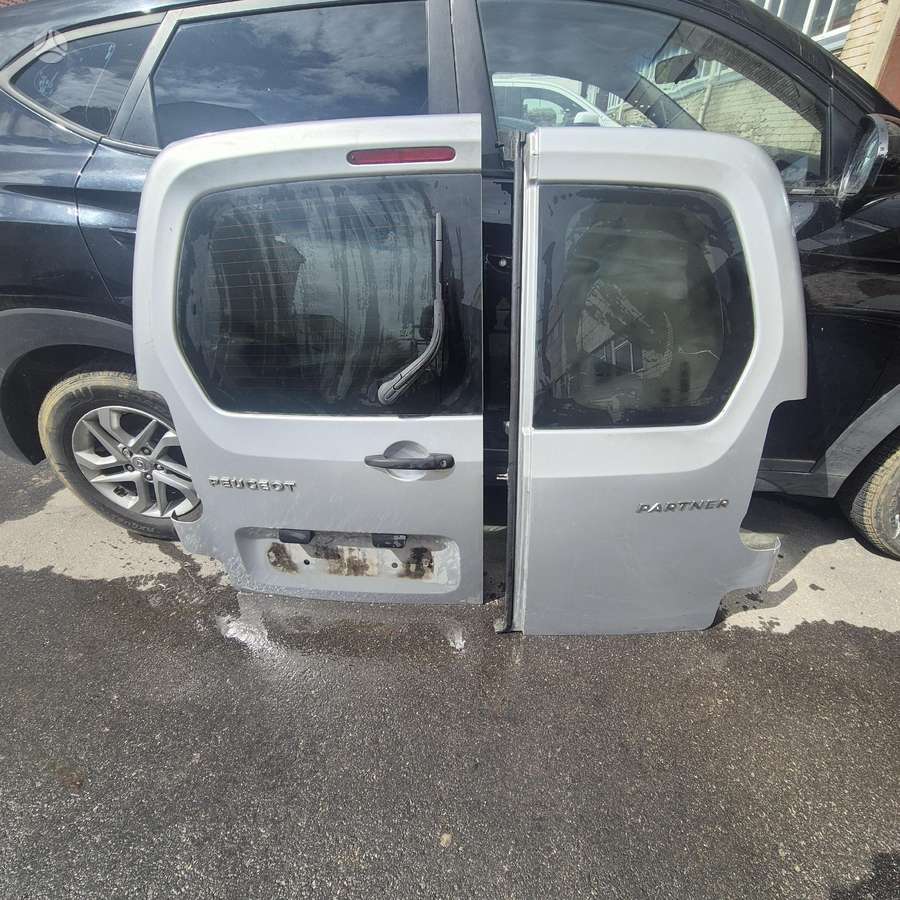 Peugeot Partner, cargo vans