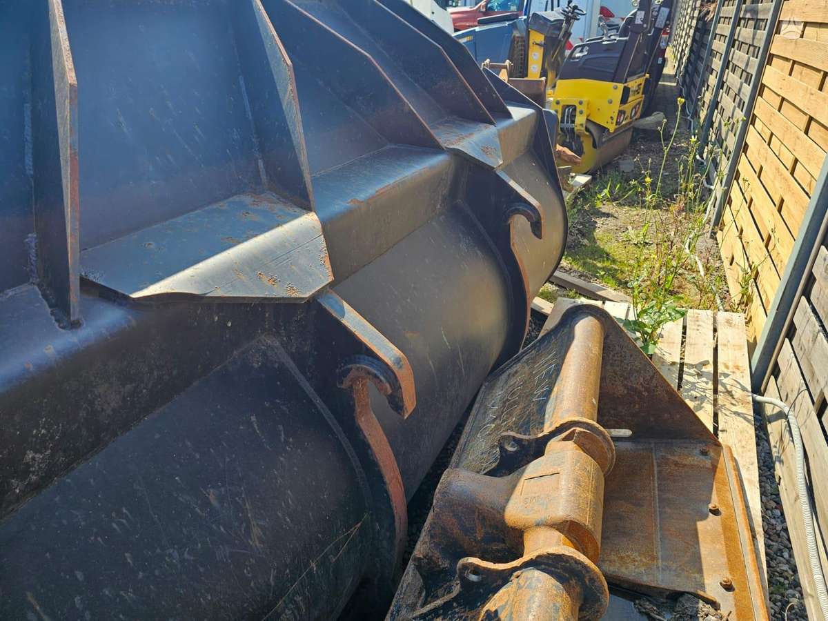 JCB 457HT, kaušai
