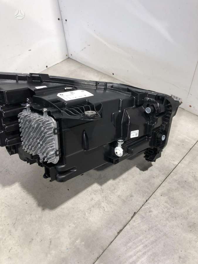 BMW X2, 5A77EC3-06, gaismas