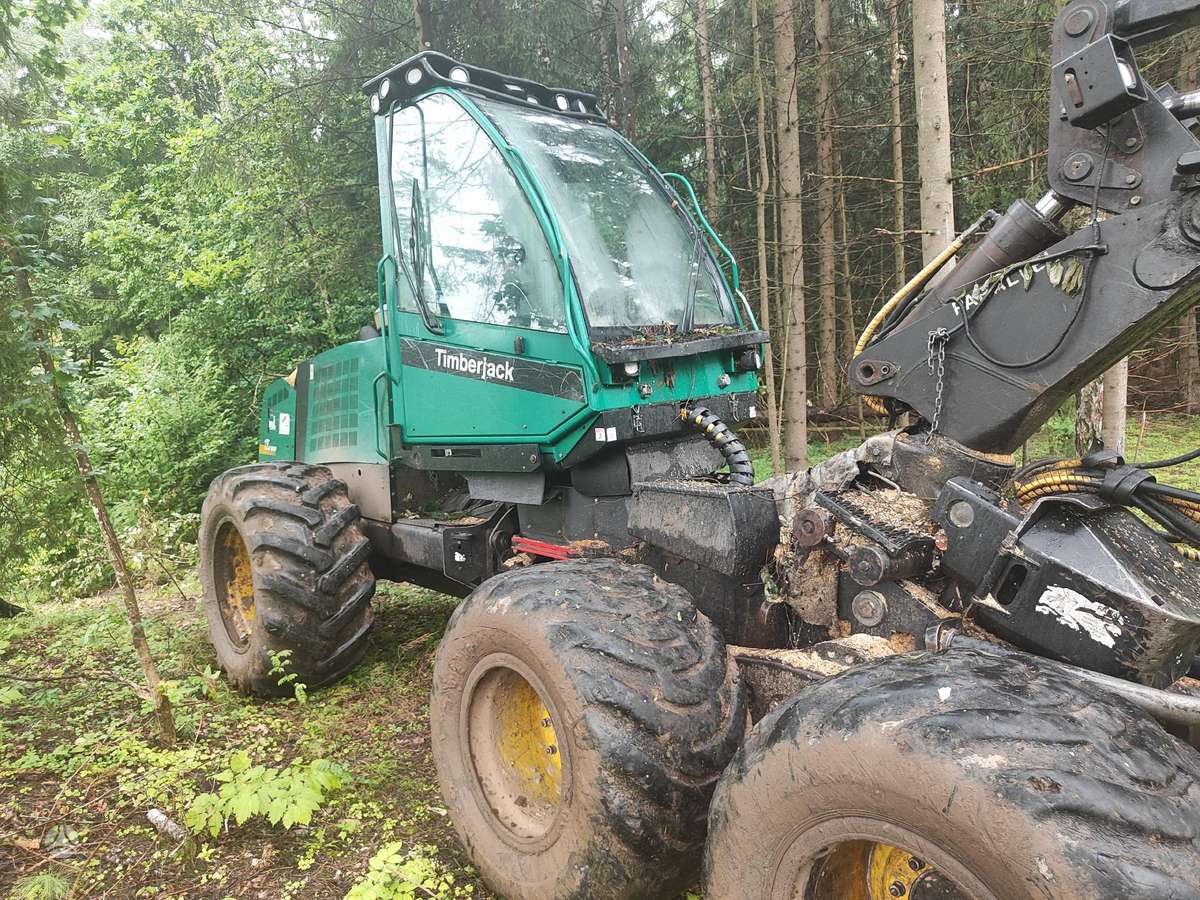 Timberjack 1270D, medkirtės