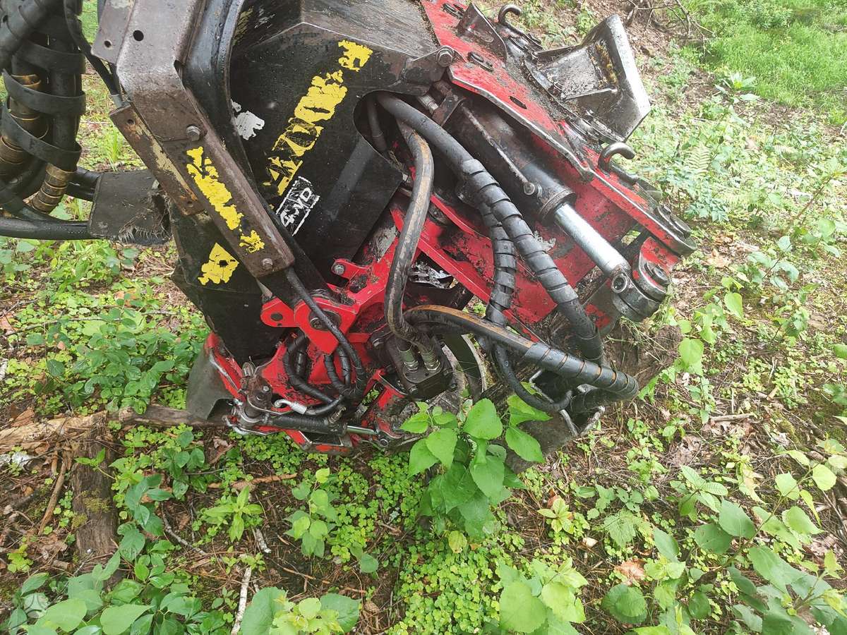 Timberjack 1270D, medkirtės