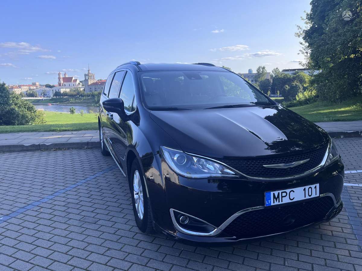 Chrysler Pacifica, 3.6 l., Минивэн