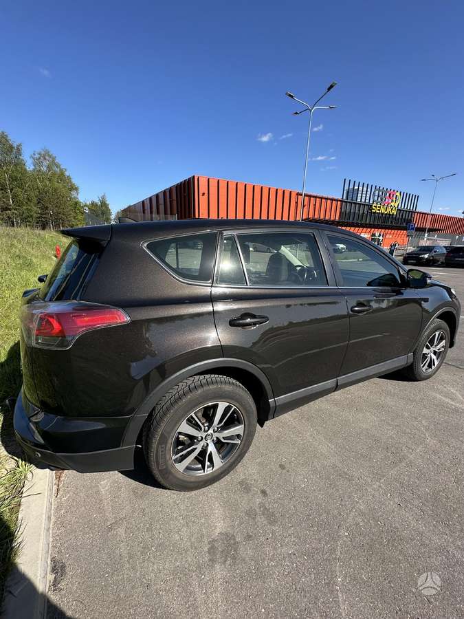 Toyota RAV4 - 5