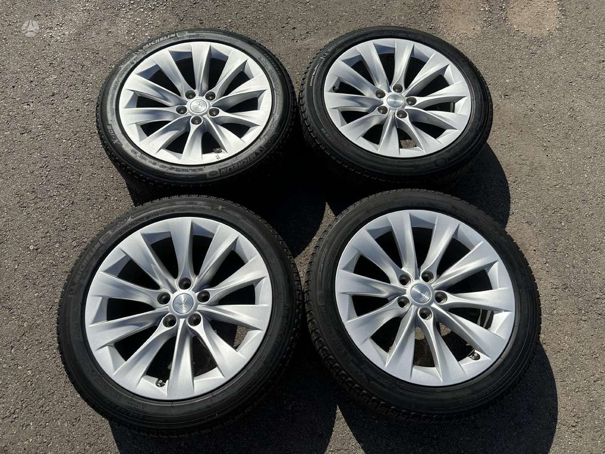 TESLA Originalūs, lengvojo lydinio, R19
