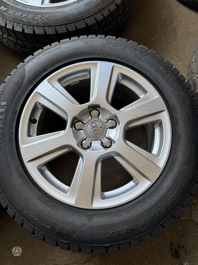 Audi Q3,Q5, light alloy, R17