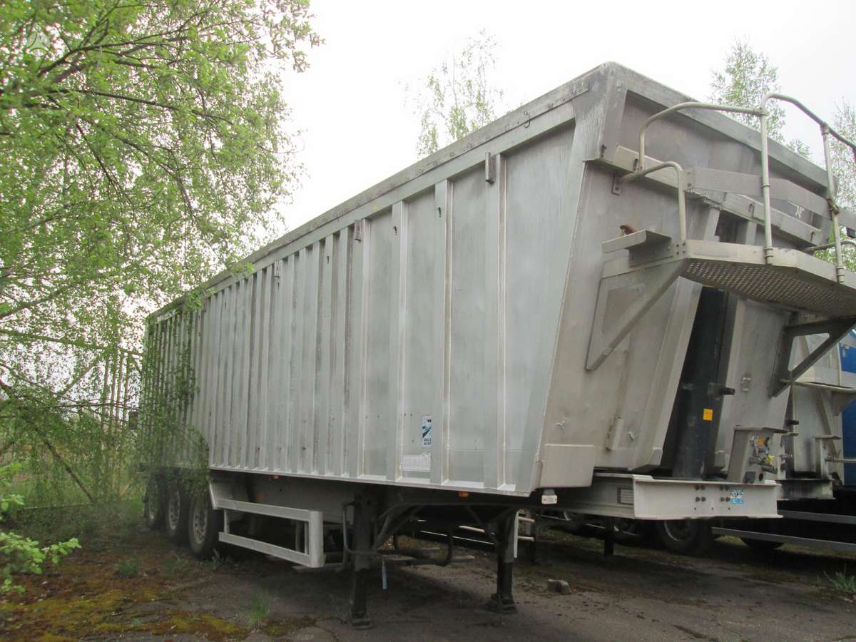 Benalu France, самосвалы