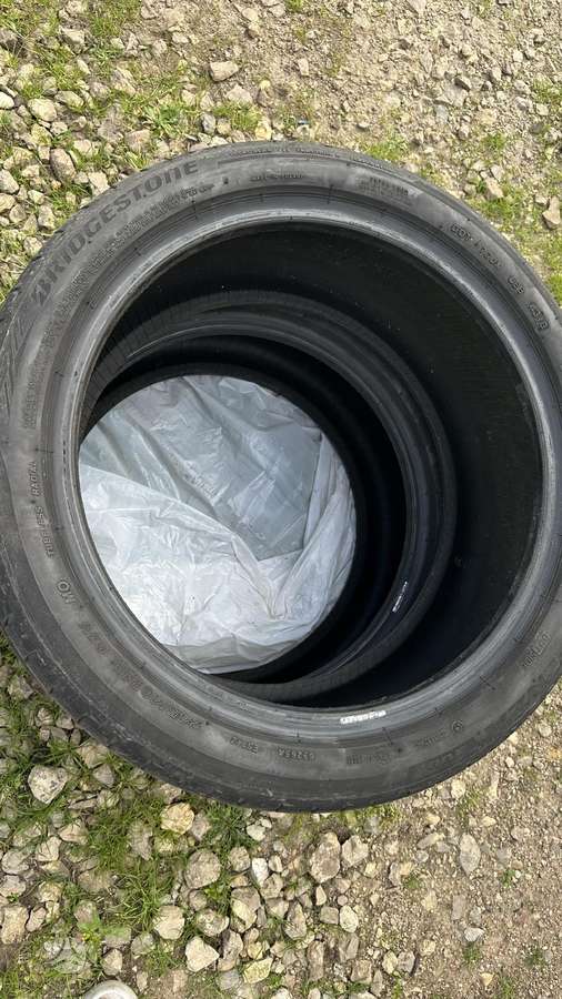 Bridgestone Michelin, žieminės 245/40 R18