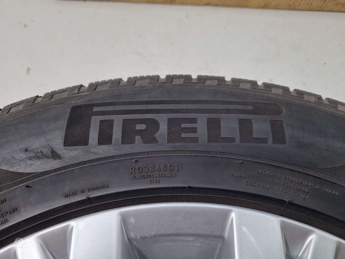 Pirelli 4mm, 2020m, всесезонные 215/65 R17