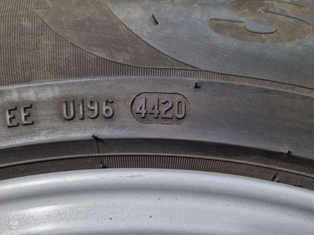 Pirelli 4mm, 2020m, universalios 215/65 R17