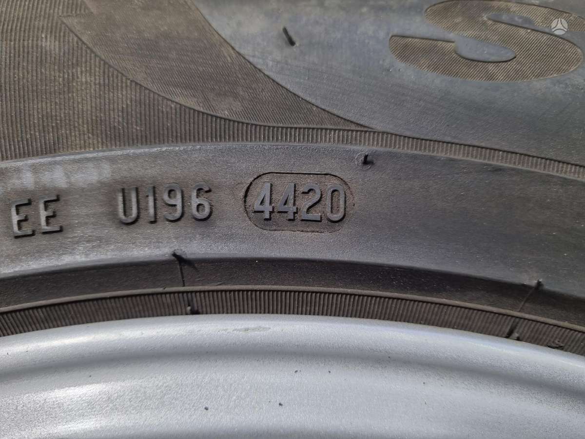 Pirelli 4mm, 2020m, всесезонные 215/65 R17