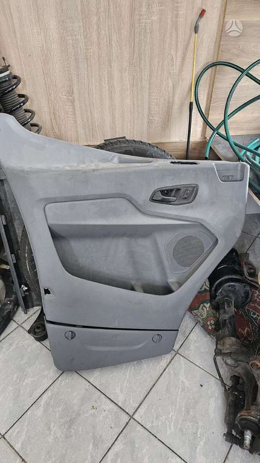Ford Transit važiuoklės, transmisijos dalys