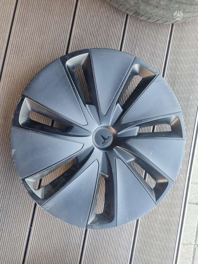 Tesla Model 3 Kalpokai 3v 80