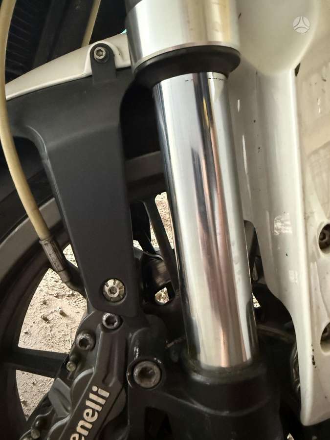 Benelli 304 300cc, street / klasikiniai