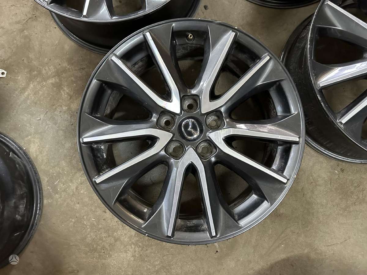 Mazda, vieglmetāla, R18