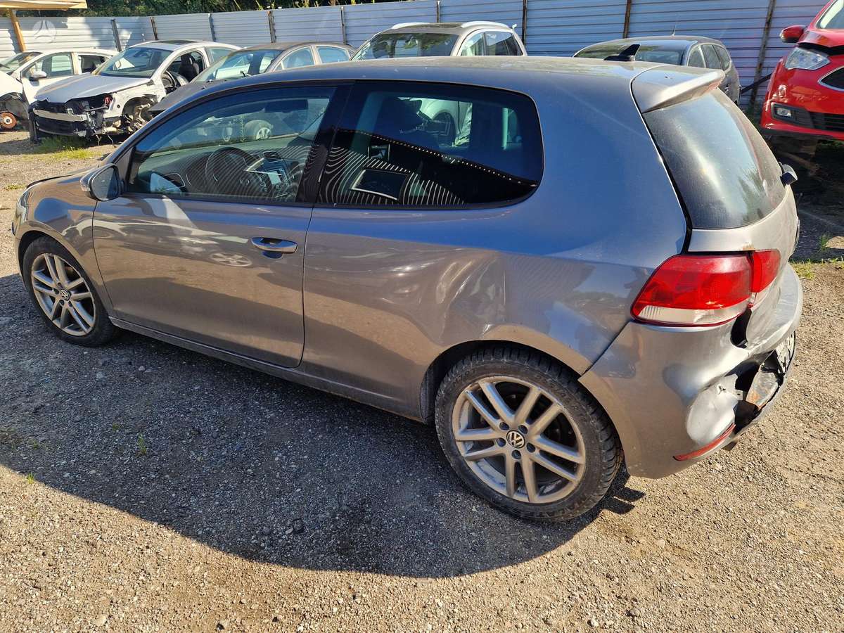 Volkswagen Golf for parts