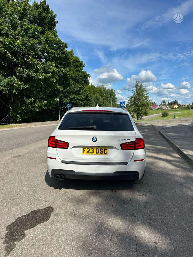 BMW 525