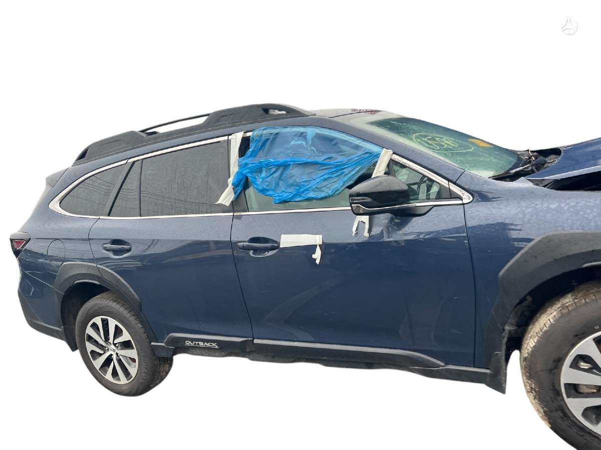Subaru Outback dalimis