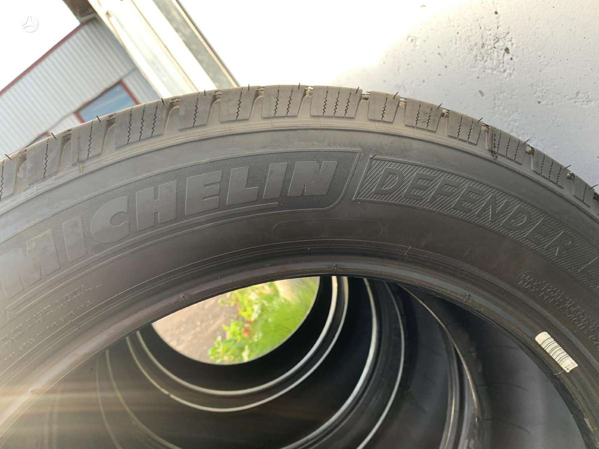 Michelin Defender, universalios 255/55 R20