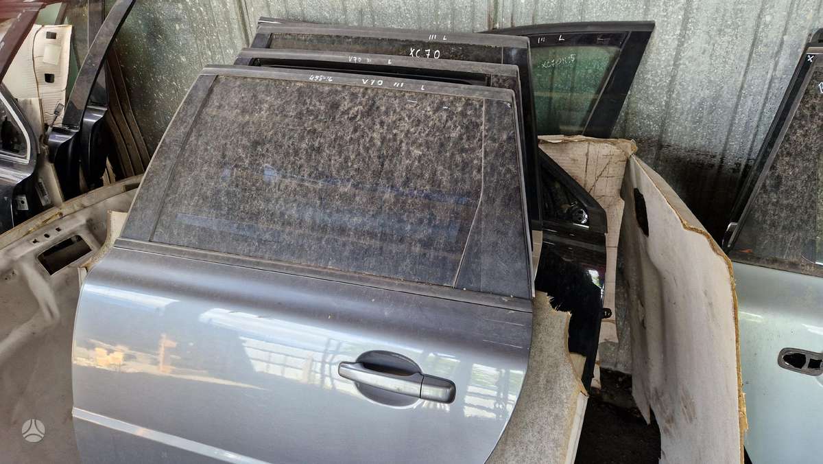 Volvo V70 двери