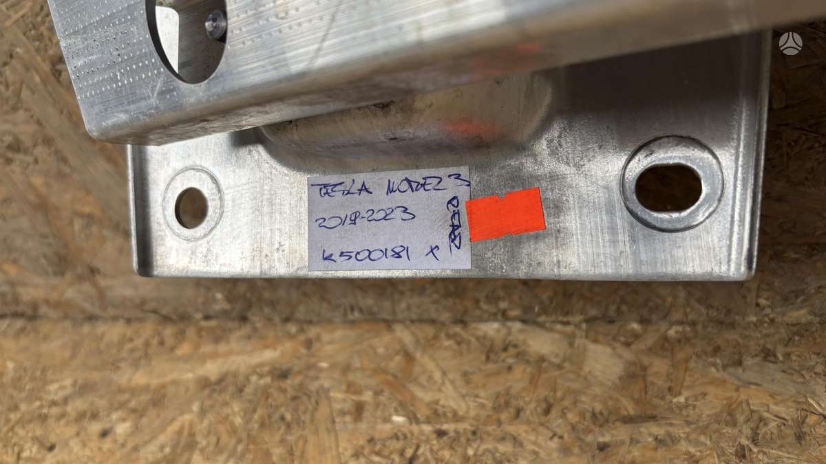 Tesla Model 3, 109531400, Cen27838