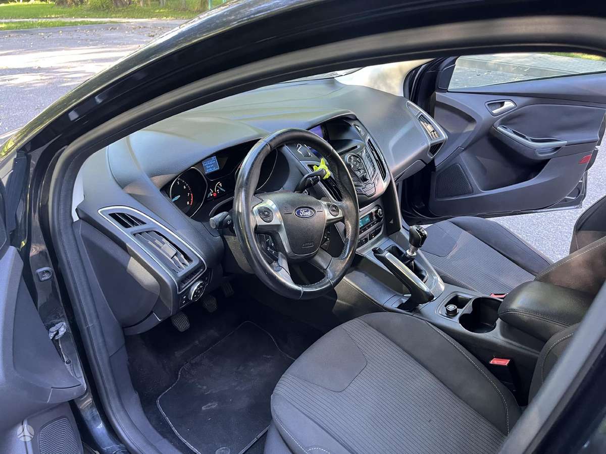 Ford Focus, 1.0 l., Хэтчбек