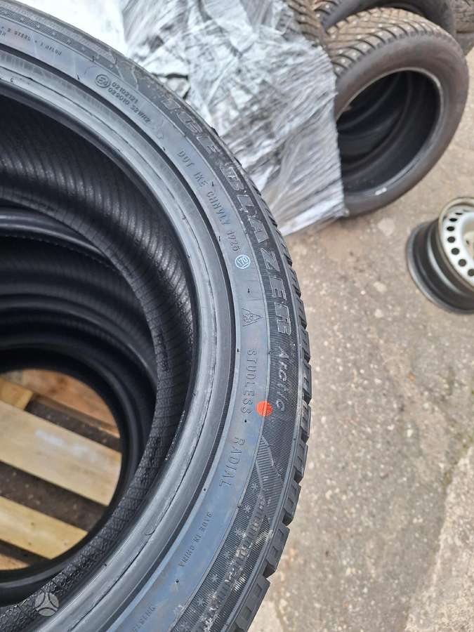 Sailun, žieminės 215/50 R17