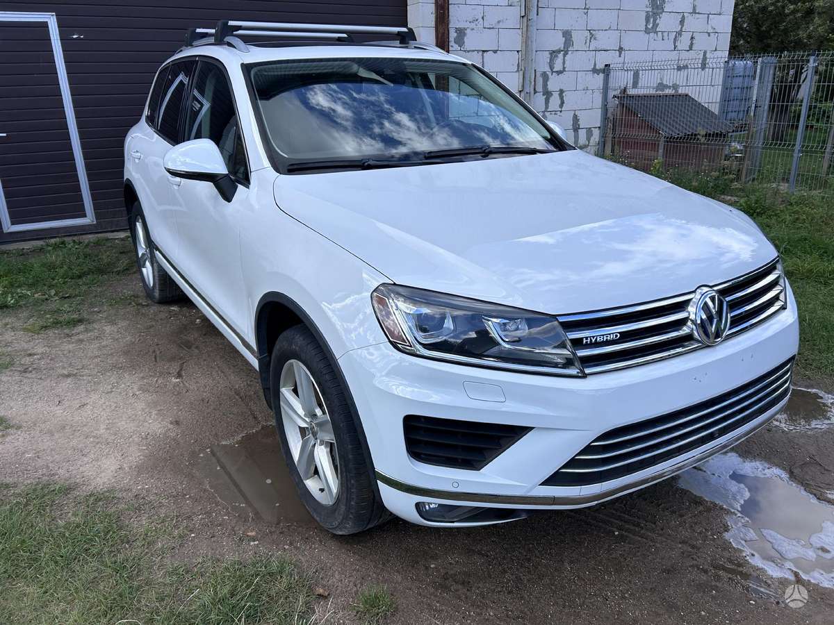 Volkswagen Touareg dalimis