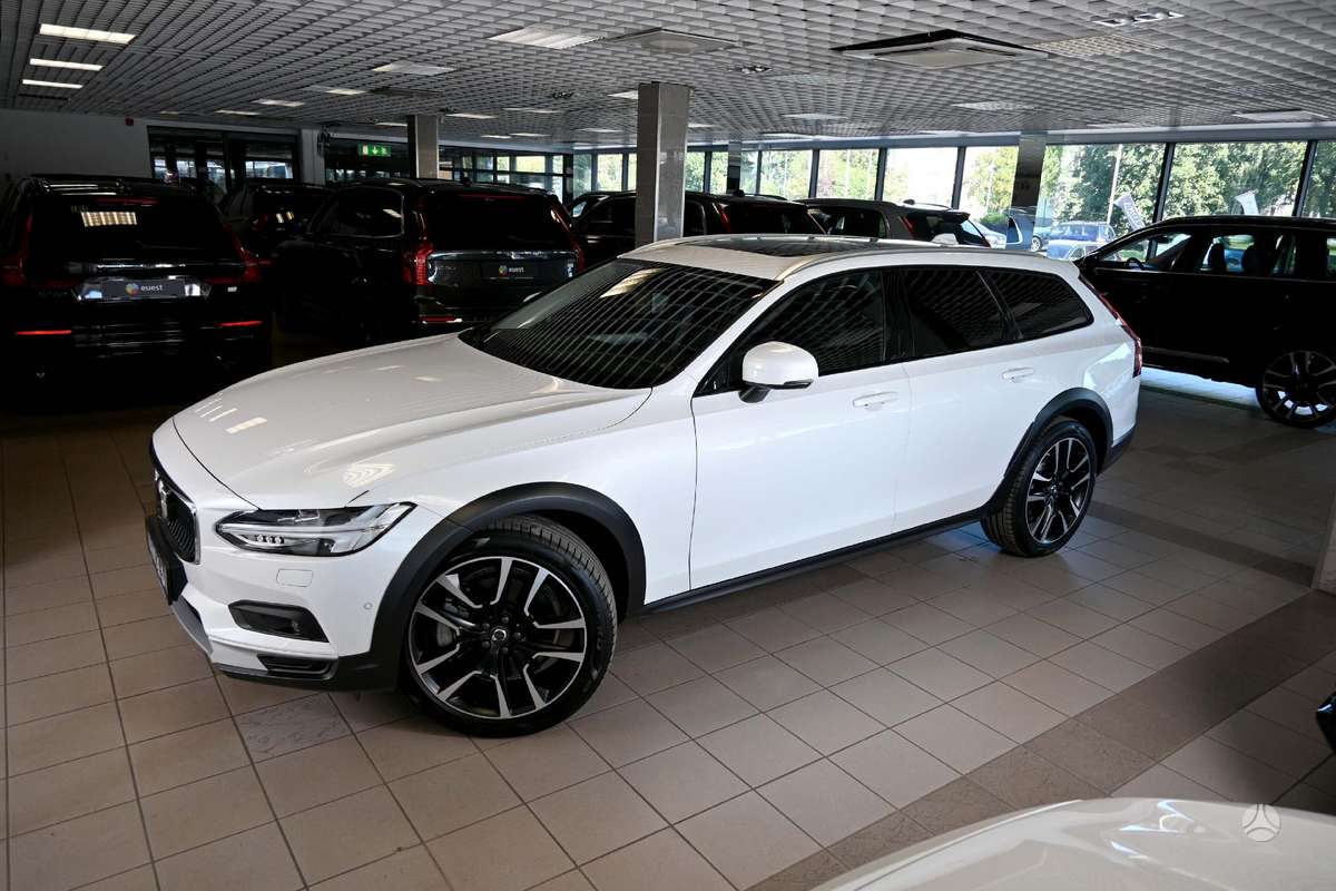 Volvo V90 Cross Country - 6