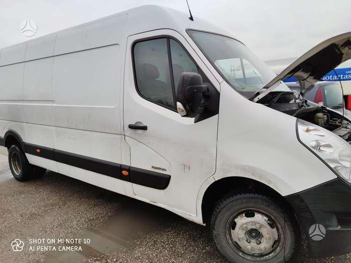 Renault Master, autobusi