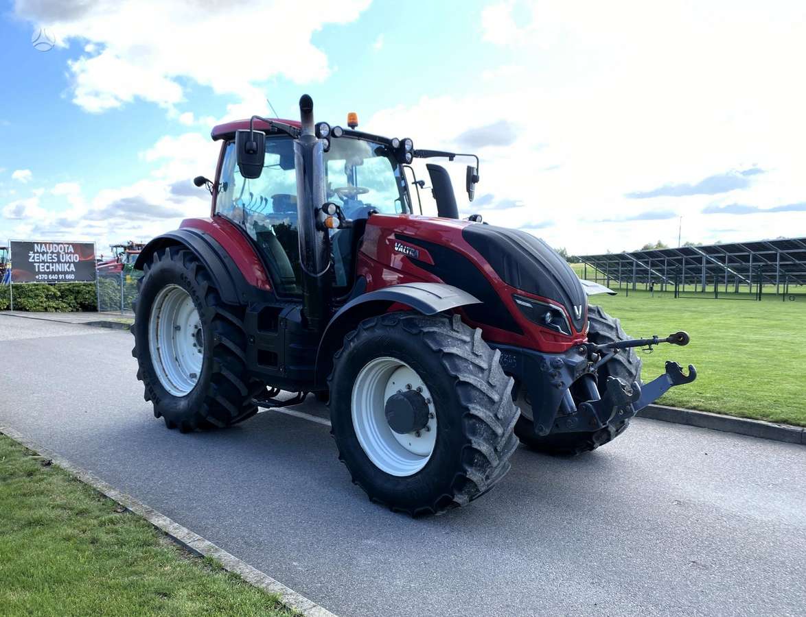 Valtra T234A, traktori