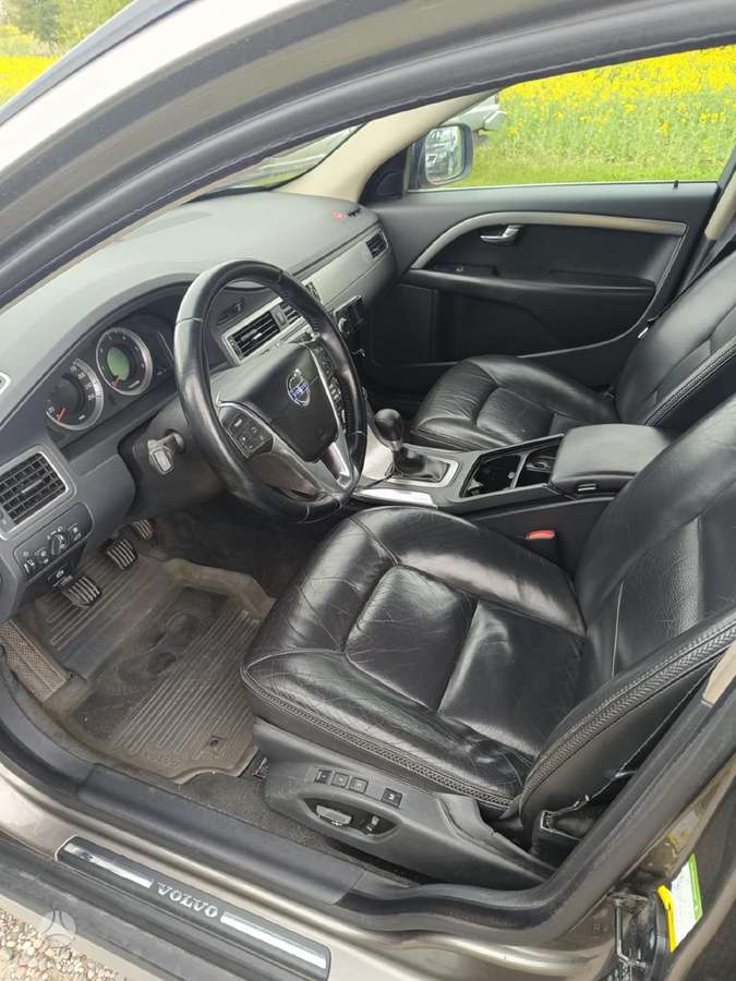 Volvo XC70