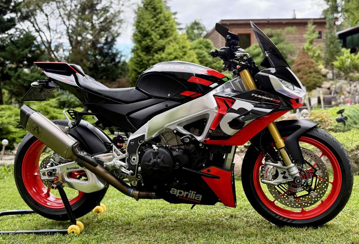 Aprilia Tuono 1100cc, street / classic