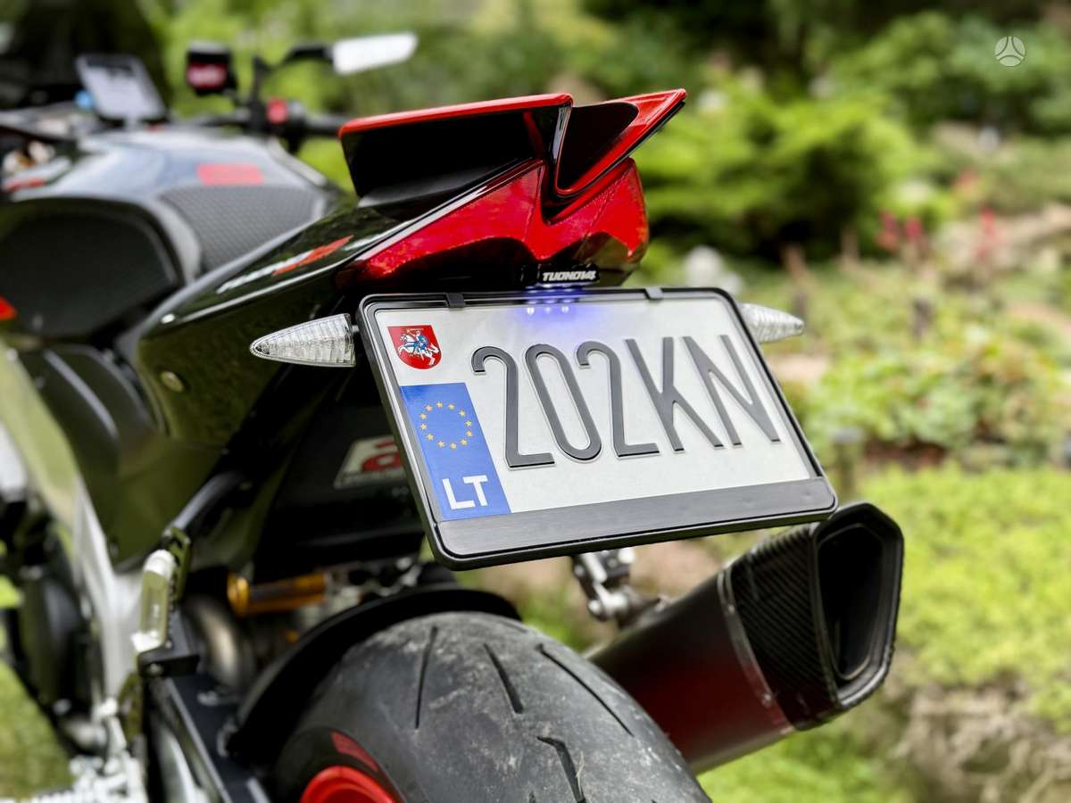 Aprilia Tuono 1100cc, street / classic