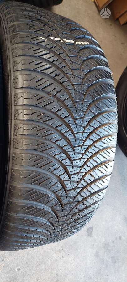 Falken, всесезонные 235/50 R18