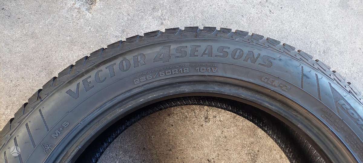 Goodyear, всесезонные 235/50 R18