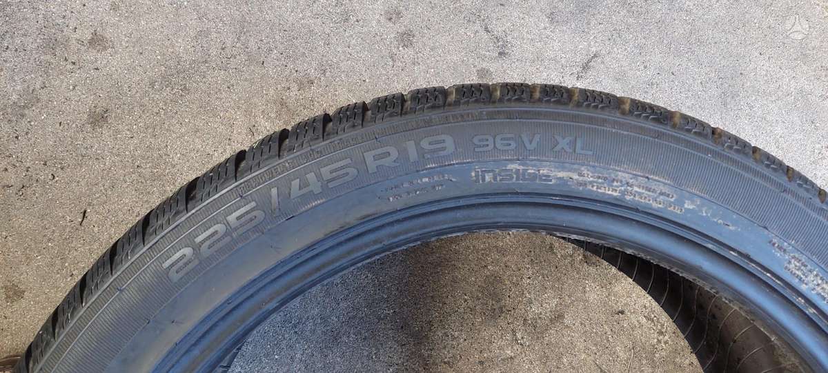 Nokian, winter 225/45 R19