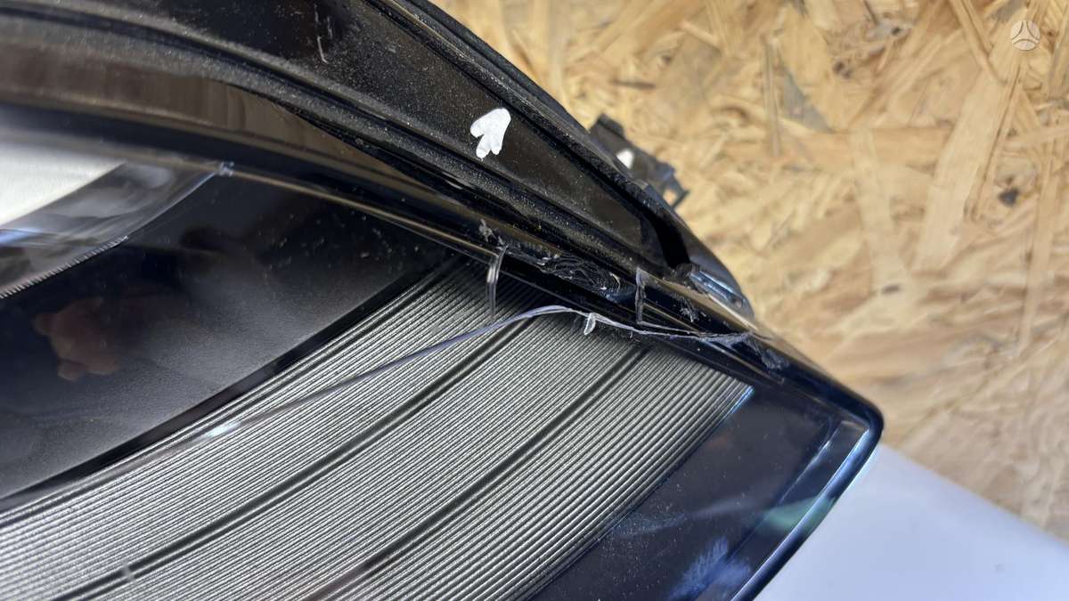 Tesla Model 3, 151495300C, Cen28242