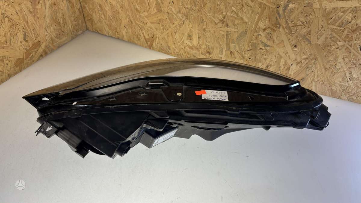 Tesla Model 3, 151495300C, Cen28242