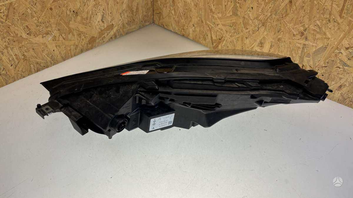 Tesla Model Y, 151495300D, Cen28243