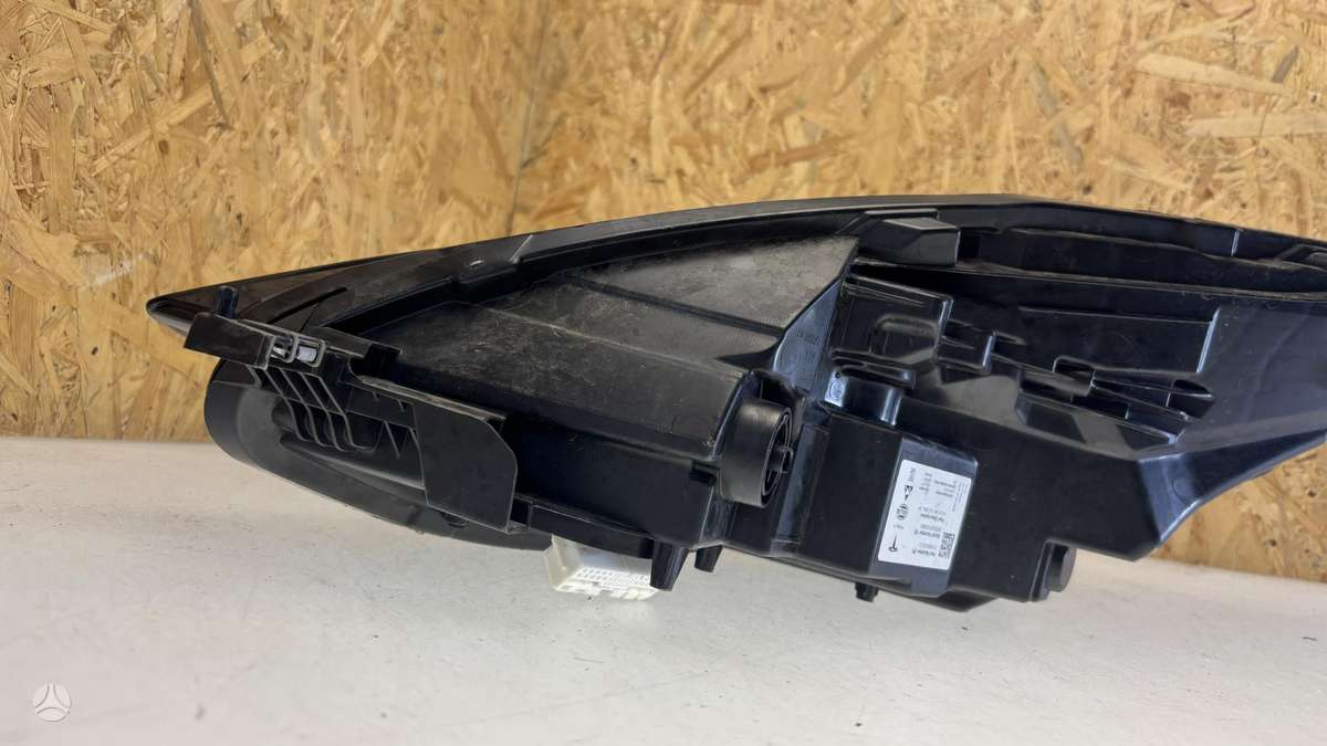 Tesla Model Y, 151495300D, Cen28243
