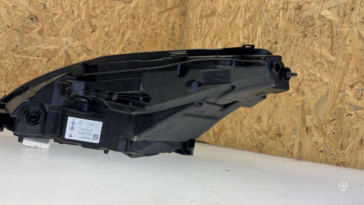 Tesla Model Y, 151495300D, Cen28243