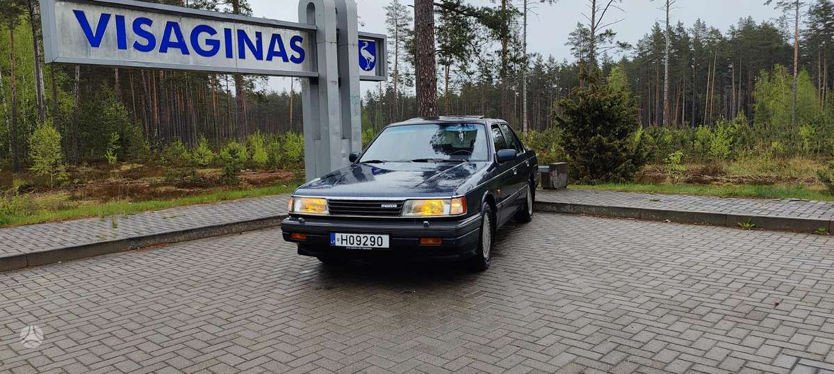Mazda 929, 3.0 l., Седан