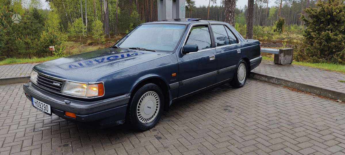 Mazda 929, 3.0 l., Седан
