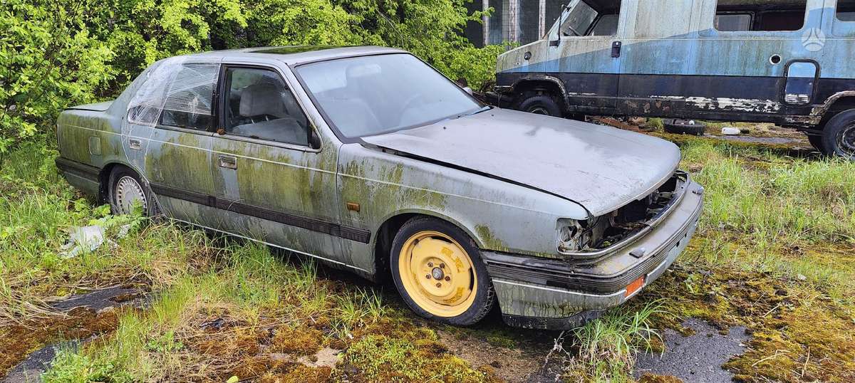 Mazda 929, 3.0 l., Седан