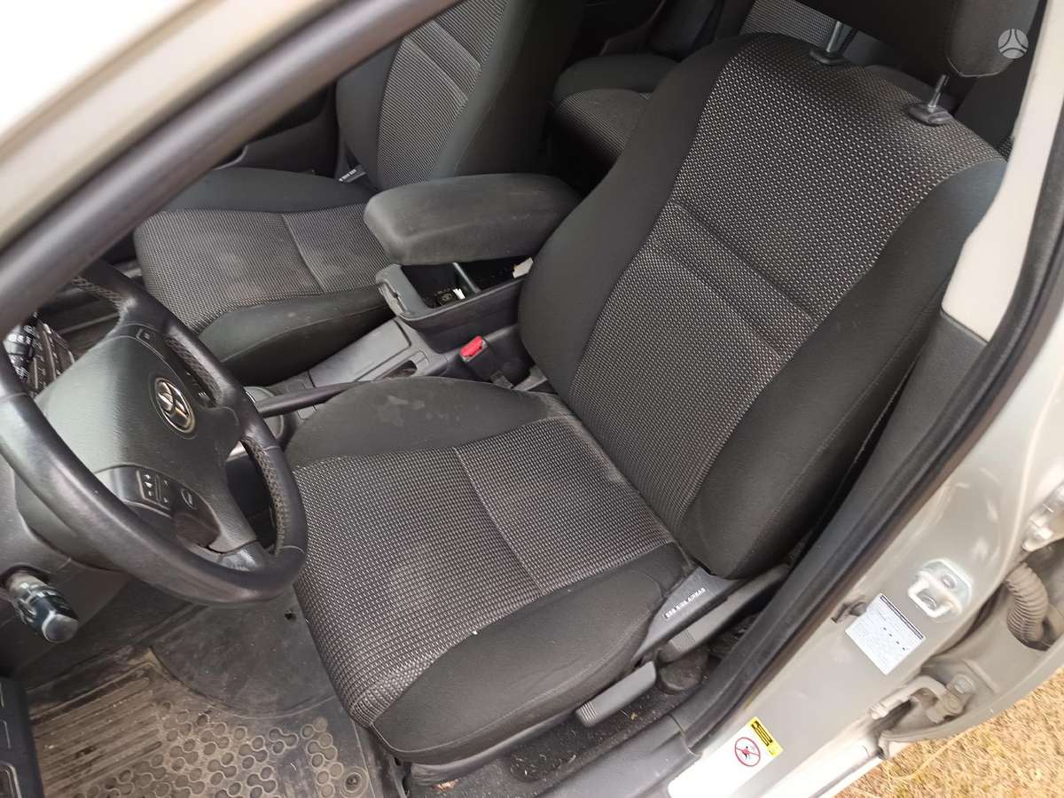 Toyota Avensis детали кузова