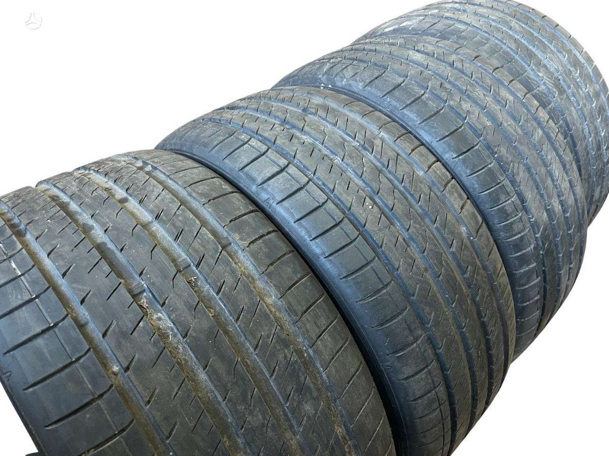 Jaguar 4R8M1007CA; 4R8M1007BB;, light alloy, R19