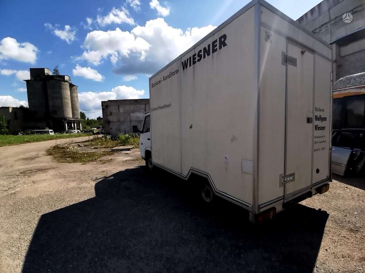 Mercedes-Benz 100, trucks