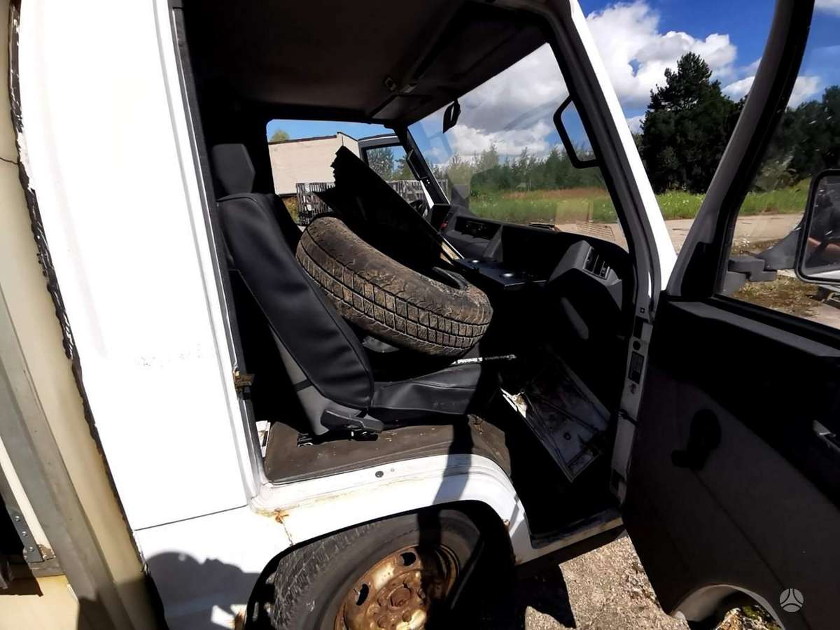 Mercedes-Benz 100, trucks